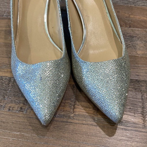 MICHAEL Michael Kors Silver Sparkly Pumps - Picture 7 of 14